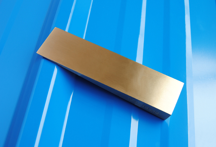 Flange wedge