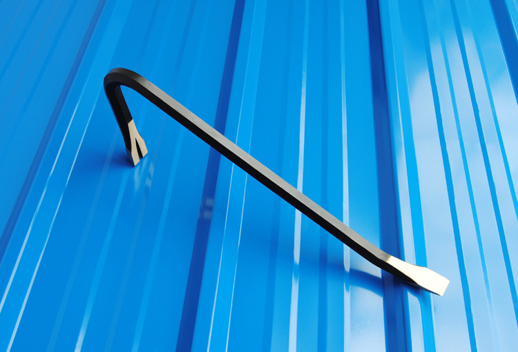 Wrecking bar