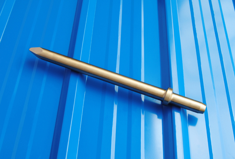 Penumatic chisel